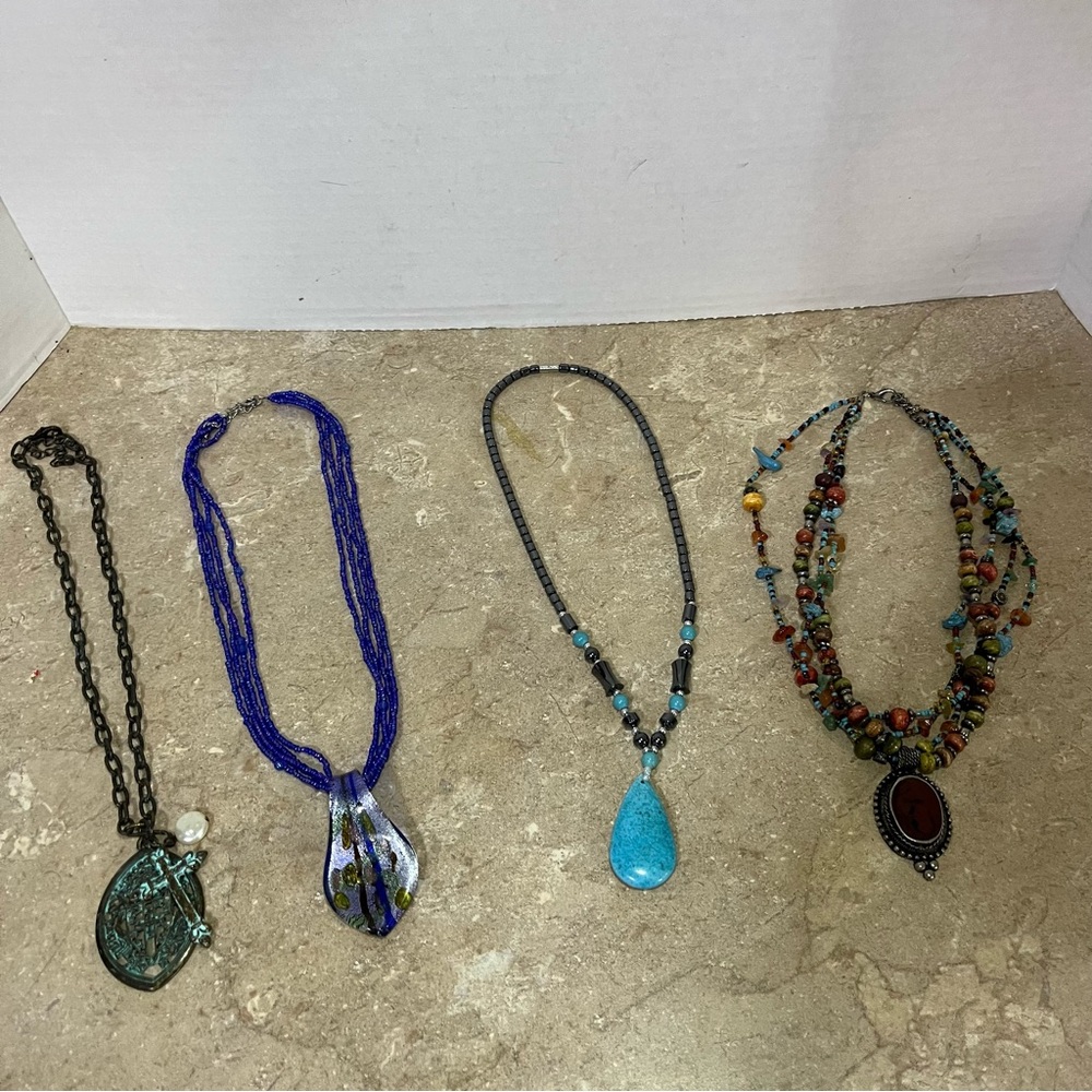 Multicolor Unique Necklaces - Picture 1 of 4